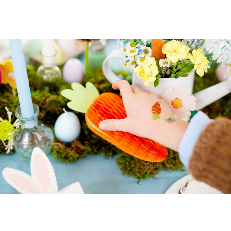Kindergeburtstag-Hangedekoration-Waben-Karotte-2