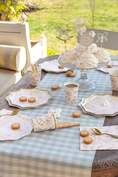 Tischdecke, Kekse, Cupcakes, Papiergeschirr, Gartenfeier