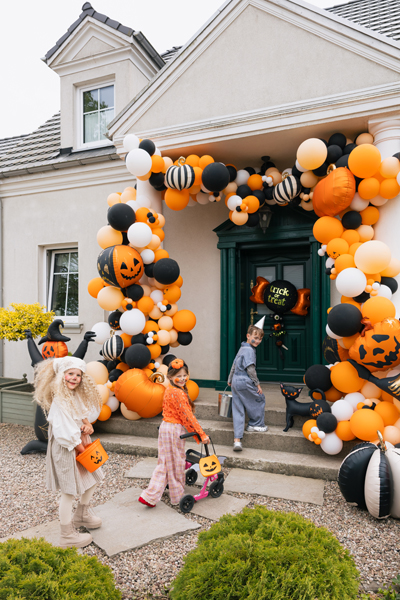 Halloween, Dekoration, Ballonbogen, Kostüm, Kinderveranstaltung