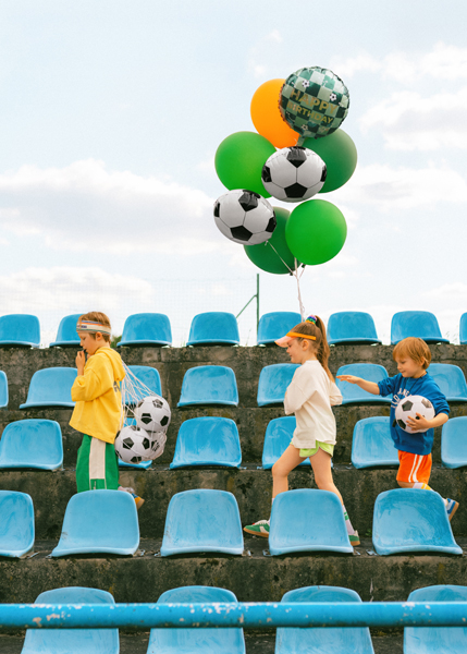 Fußball-Ball, Leute, Person, Sphäre, Stuhl