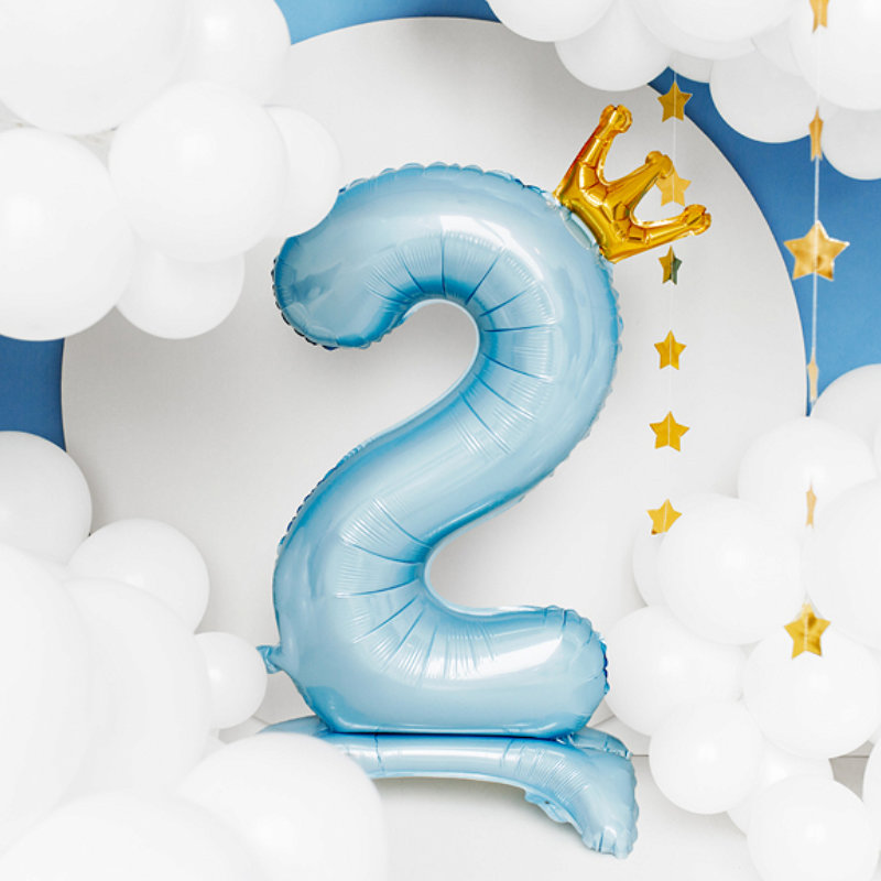Kindergeburtstag-Folienballon_stehend_Zahl_2_hellblau_1