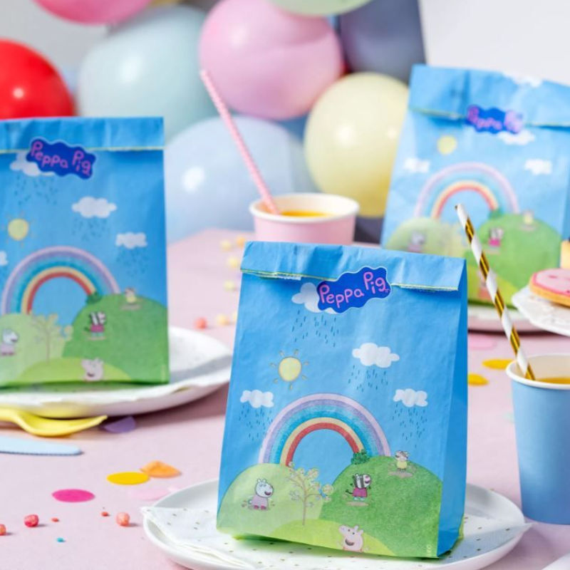 Kindergeburtstag-Partytuten-mit-Aufkleber-Peppa-Pig-2
