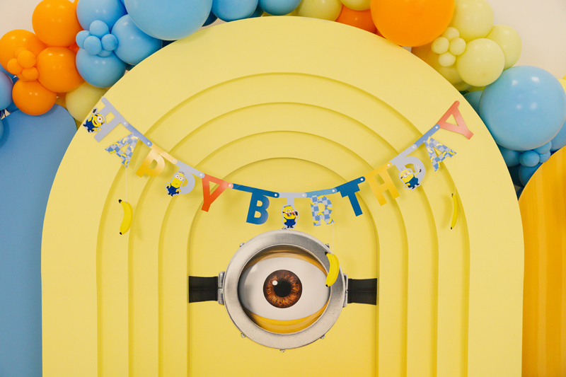 Minion Eye Requisiten, Geburtstags-Hintergrund, Gelbes Bogentor, Ballon-Dekoration, Party-Banner