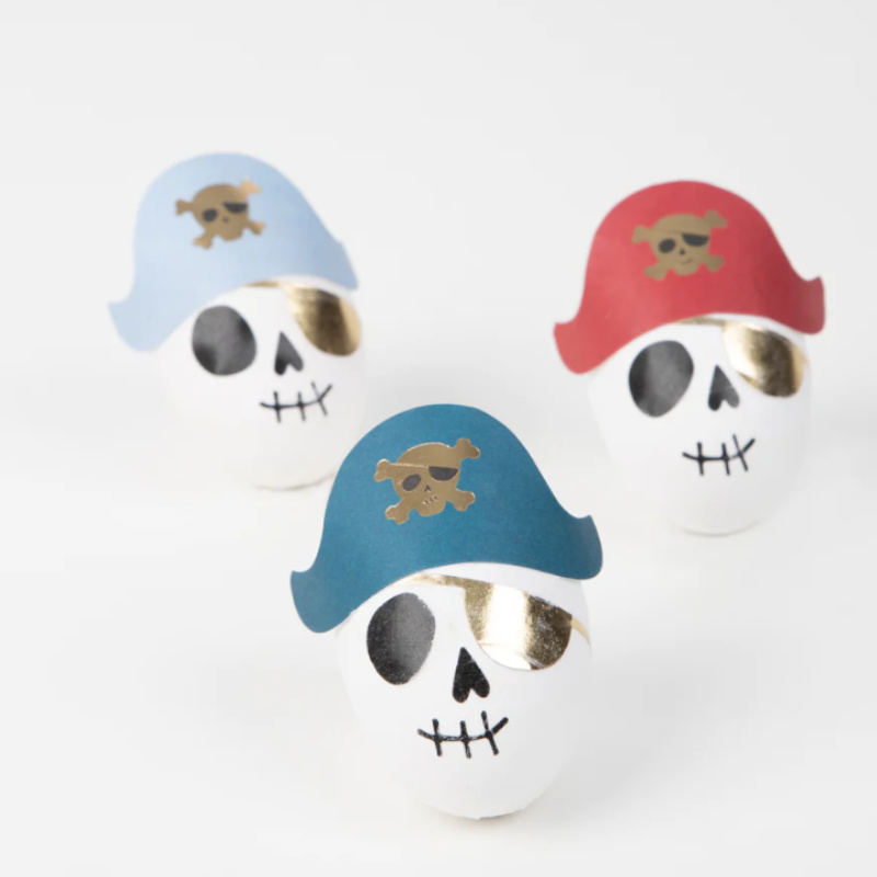 Kindergeburtstag-Uberraschungs-Piratenkopfe-1