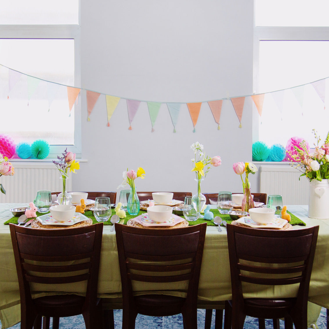 kinderparty hannah-easter-trudy-table-05_55f3eebc-e09a-480e-b64a-2c45521db295