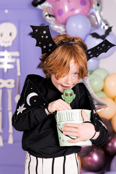 Kinderkostüm, Drachenflügel, Hut mit Spinnennetz, Halloween, Gruselig