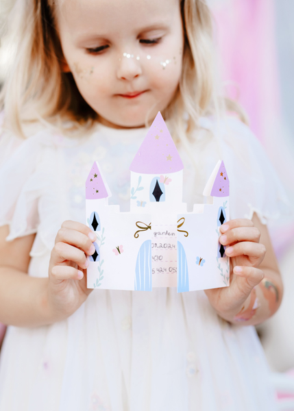 Kinderbuch, Papptunnel, Geburtstag, Schloss, Pastellfarben