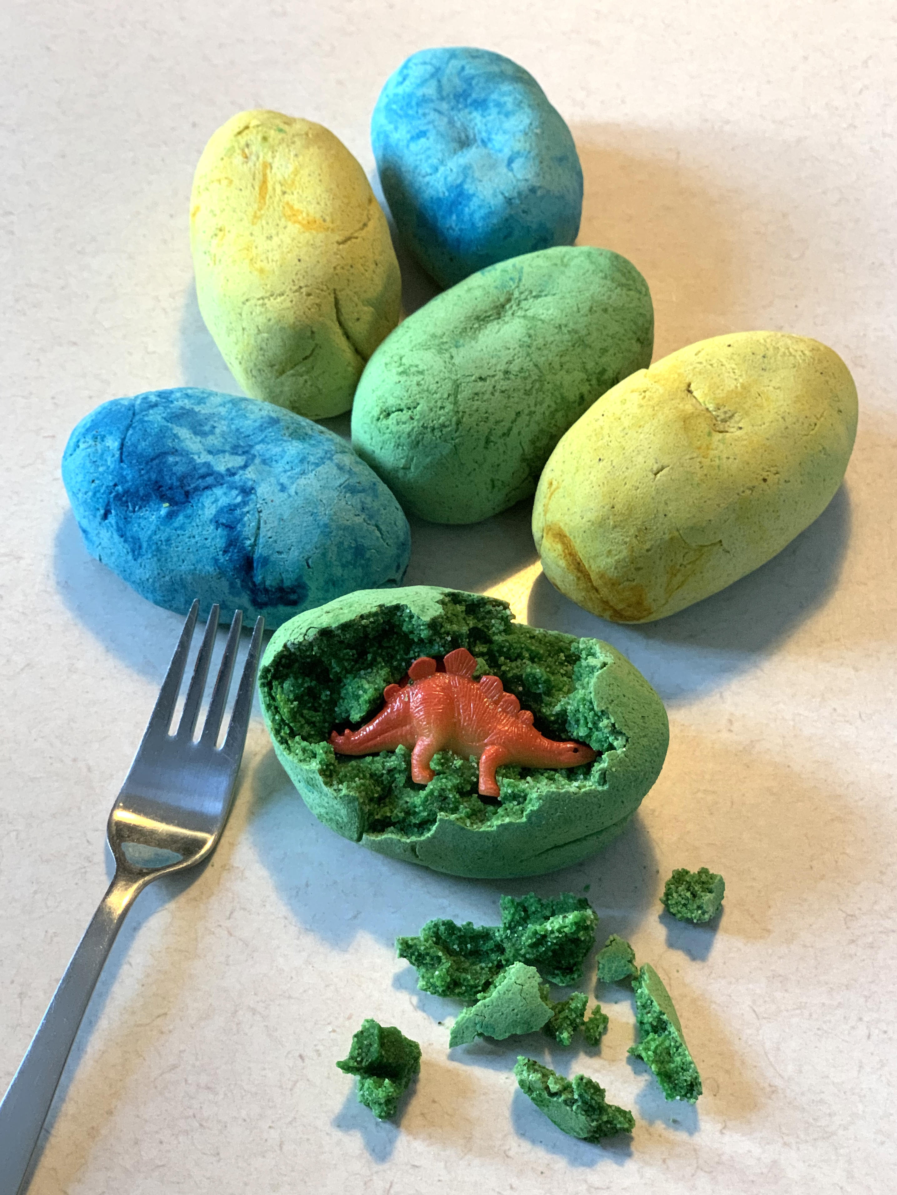 kinderparty Dino-Eier-Suche_Schritt-7NIn5pZoNqT071