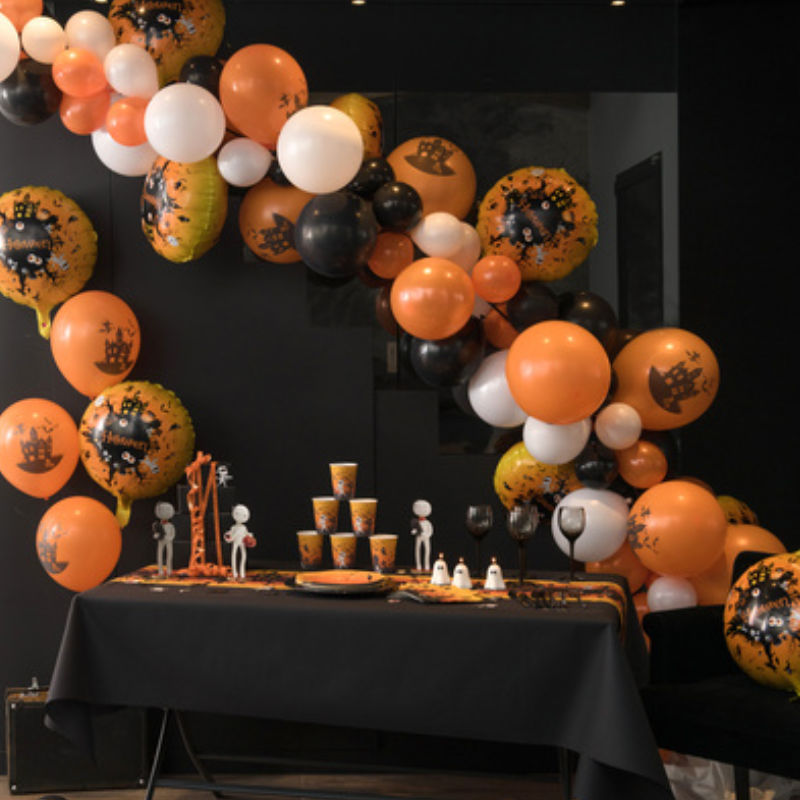 Kindergeburtstag-Ballonbogen_Halloween_1_1