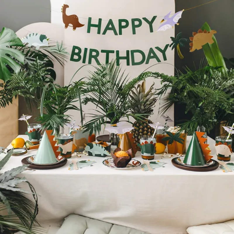 Kindergeburtstag-Girlande-Happy-Birthday-Dinos-2