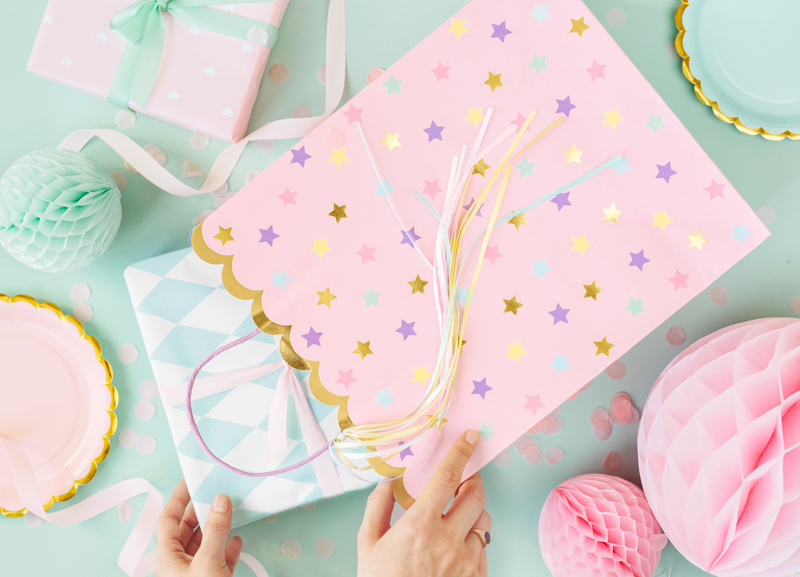 Geschenkpapier, Party-Deko, Streublume-Muster, Pastellfarben, Geschenkverpackung