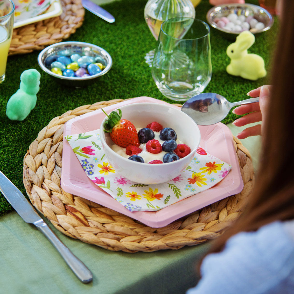 kinderparty hannah-easter-trudy-table-10_abe0bce2-f154-41c4-9bff-52534fa355d9