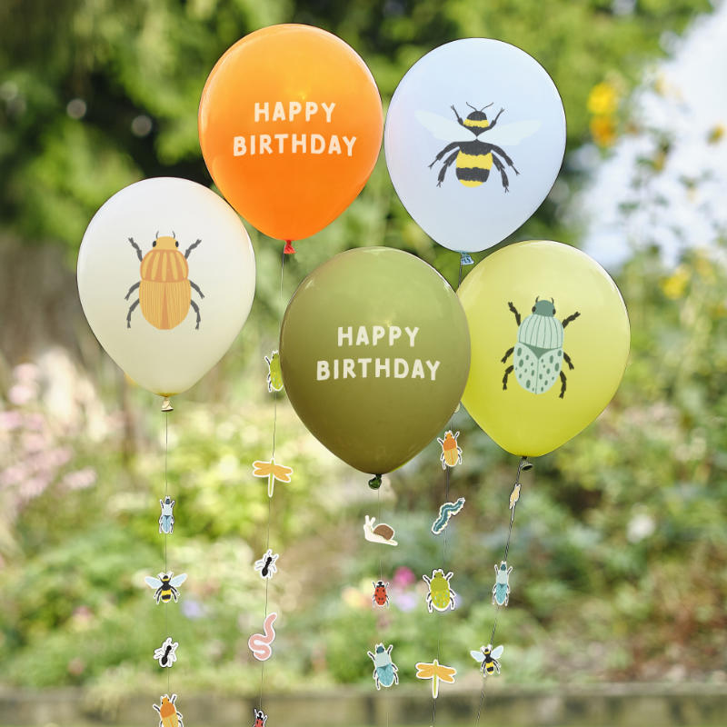 Kindergeburtstag-Luftballons-Kafer-mit-Schnuren-2