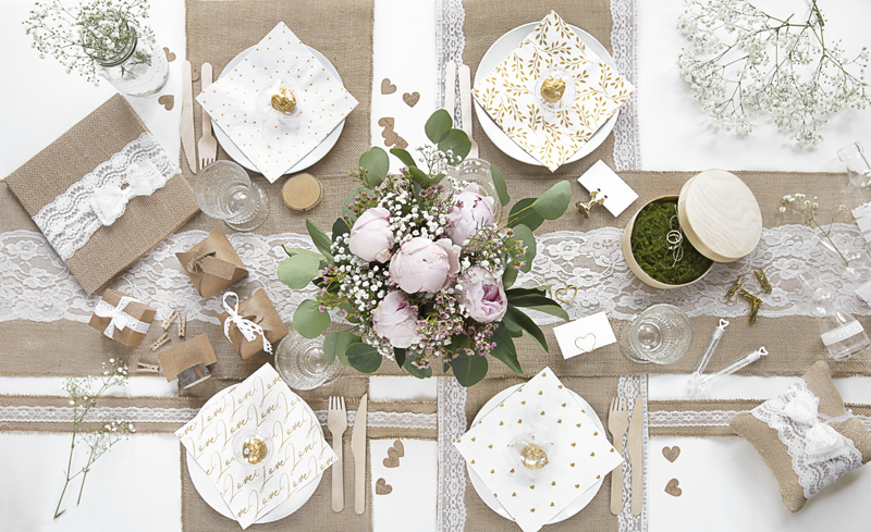 Tischdecke, Blumenbouquet, Tischdeko, Serviette, Hochzeit
