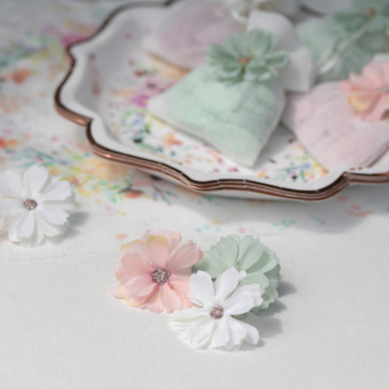 Kindergeburtstag-Konfetti_Blumen_weiss_12_Stk_1