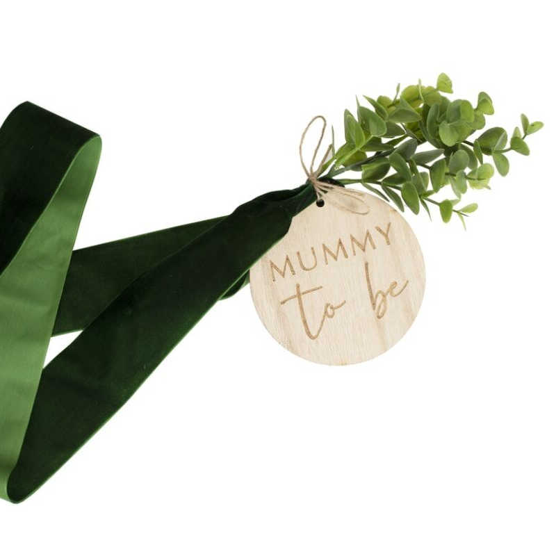Kindergeburtstag-Bauchschaerpe_mit_Holz_Mummy_to_be_1