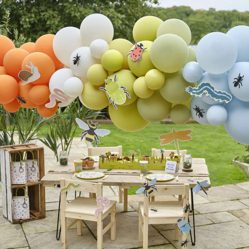 Kindergeburtstag-Ballonbogen-Kafer-Party-2