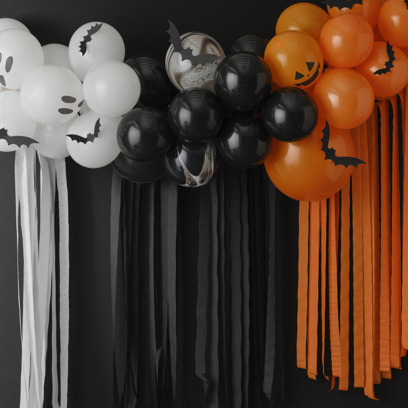 Kindergeburtstag-Ballonbogen_Halloween_orange_weiss_schwarz_2