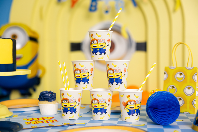 Pappbecher, Minions, Strohhalm, Gelb, Party-Dekoration