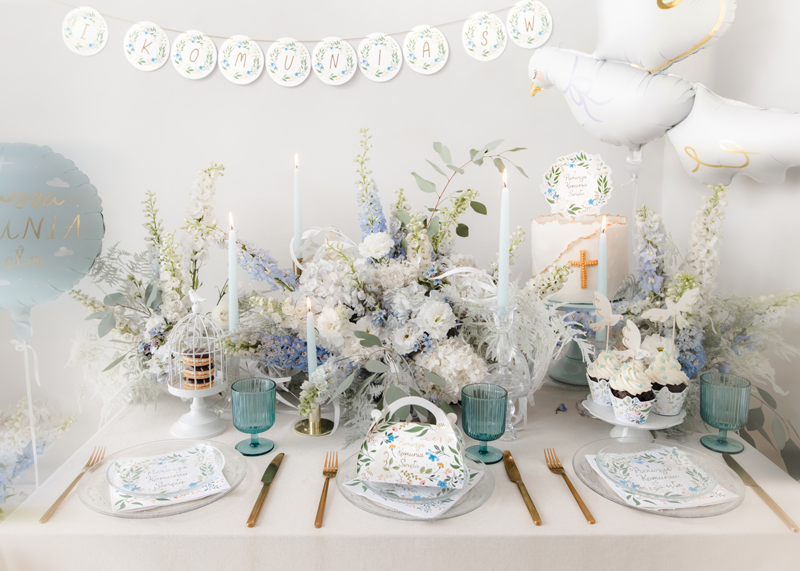tischdeko, hochzeit, blumenarrangement, servietten, kerzen